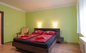 Lia Apartman Pecs